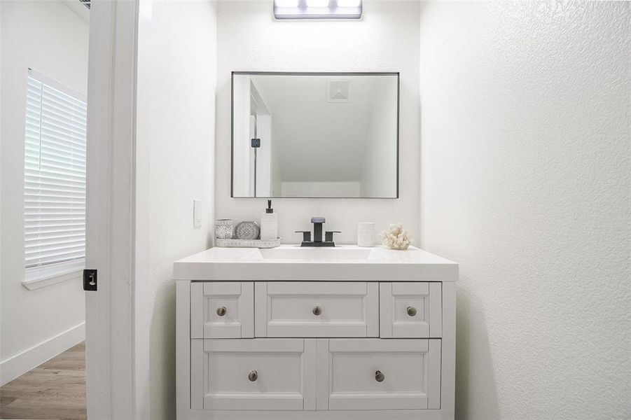 Furnished interior view inside a new home in , Dallas (Image 27).