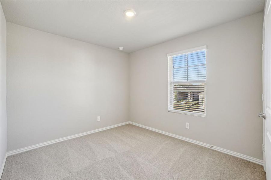 Spacious, unfurnished interior of a new home in Eastridge - Spring Series, McKinney (Image 23).