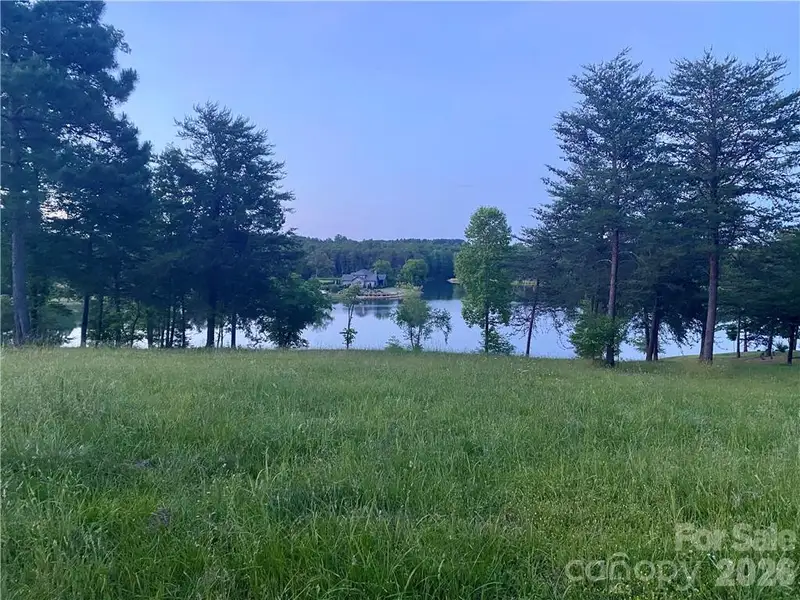 Natural landscape and outdoor views near  in Columbus (Image 12).
