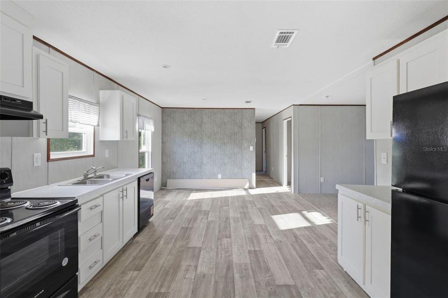 Furnished interior view inside a new home in , Spring Hill (Image 4).