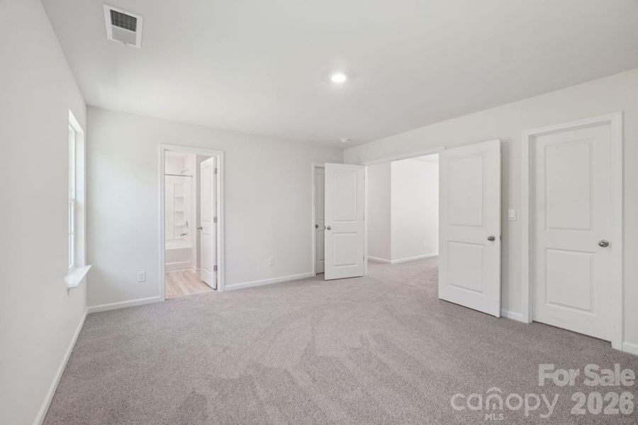 Spacious, unfurnished interior of a new home in Cline Village, Conover (Image 30).