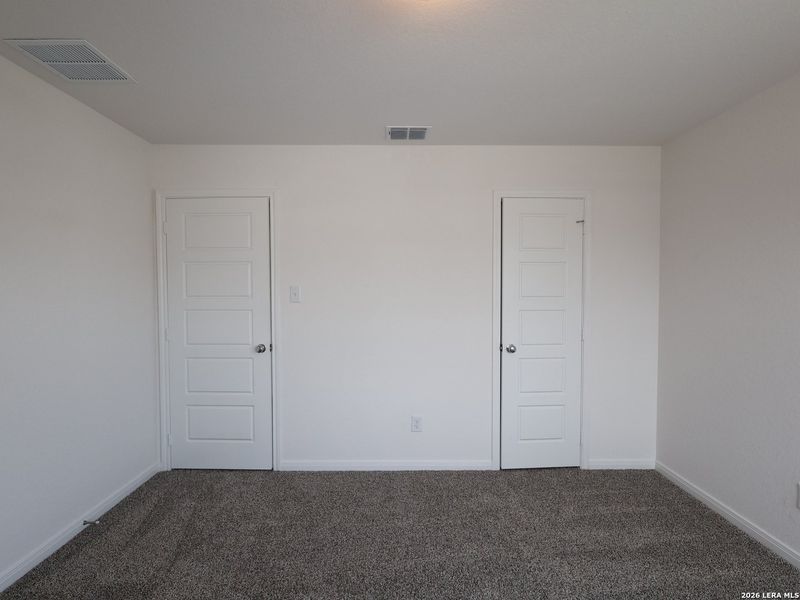 Spacious, unfurnished interior of a new home in Agave, San Antonio (Image 22).