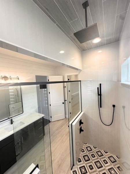 Furnished interior view inside a new home in , Winter Haven (Image 12).