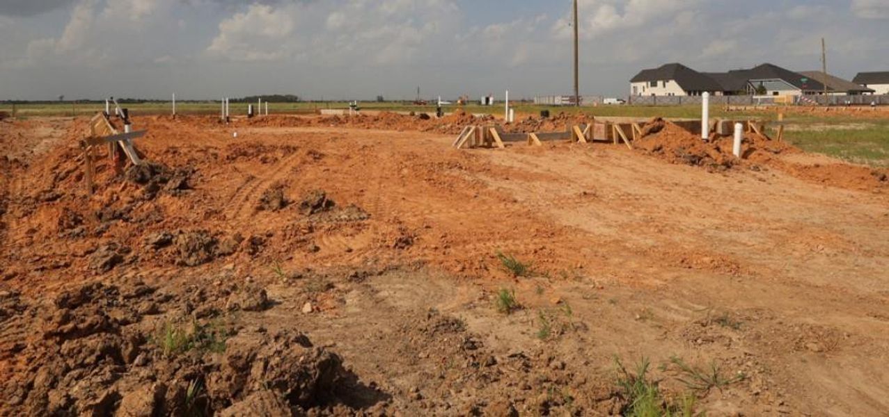 Every foundation at DWH is engineered and it’s inspected three times! We do not do “batch” testing. Rest easy knowing your foundation comes with a 10 year warranty. Every foundation at DWH is engineered and it’s inspected three times! We do not do “batch” testing. Rest easy knowing your foundation comes with a 10 year warranty.