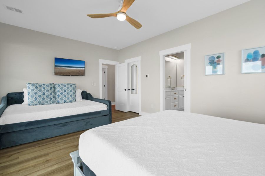 Furnished interior view inside a new home in , Edisto Island (Image 11).
