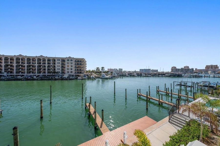 Condo located in Clearwater, FL showcasing its design and architecture (Image 5). Condo located in Clearwater, FL showcasing its design and architecture (Image 5).