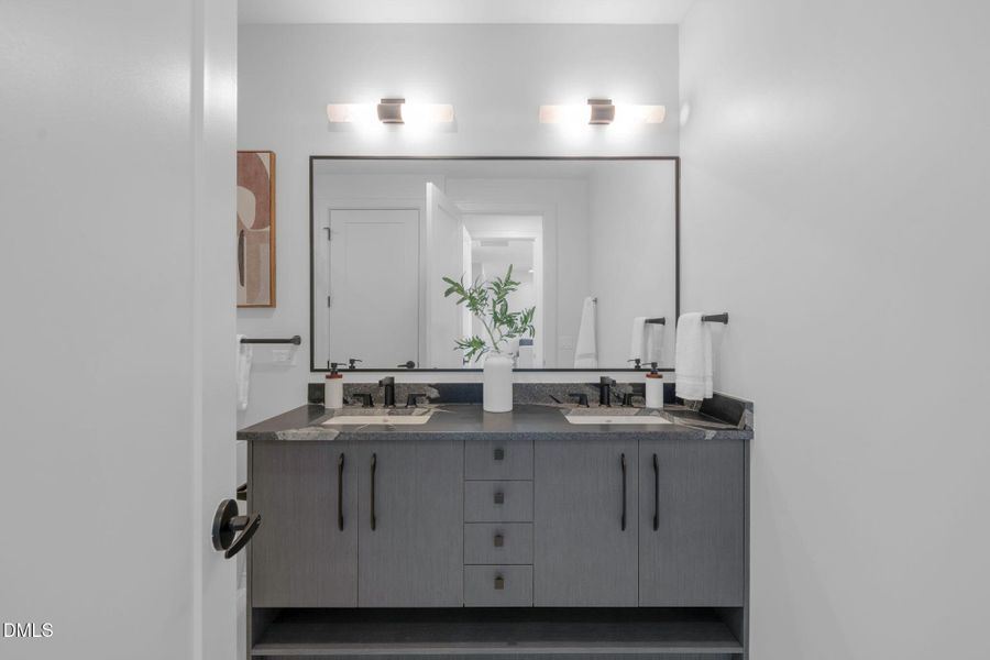 26-web-or-mls-untitled-19 (2) 26-web-or-mls-untitled-19 (2)