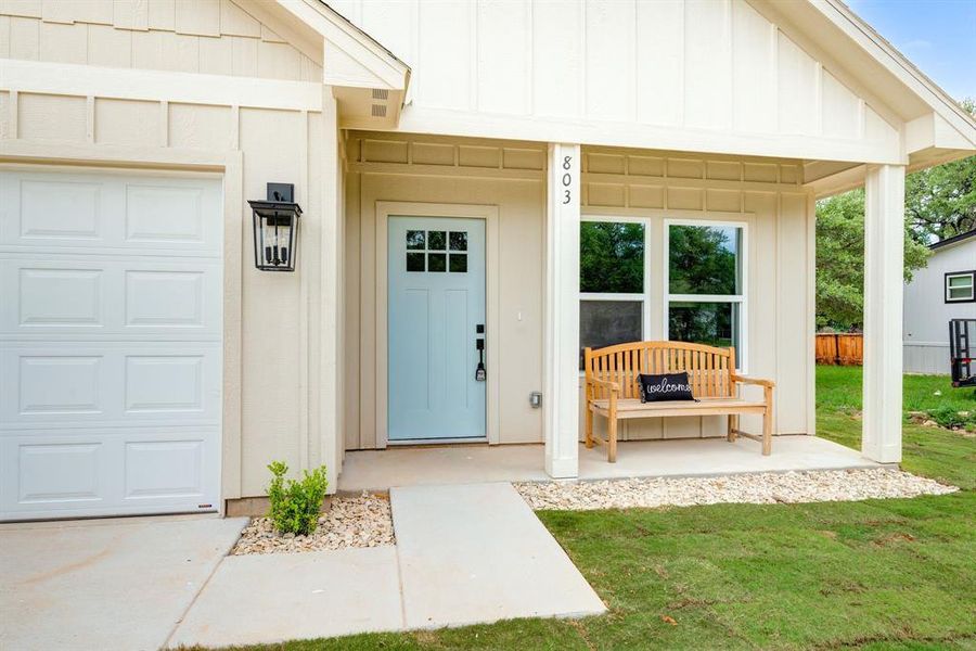 Exterior details and patio area of a home in , Granbury (Image 3).