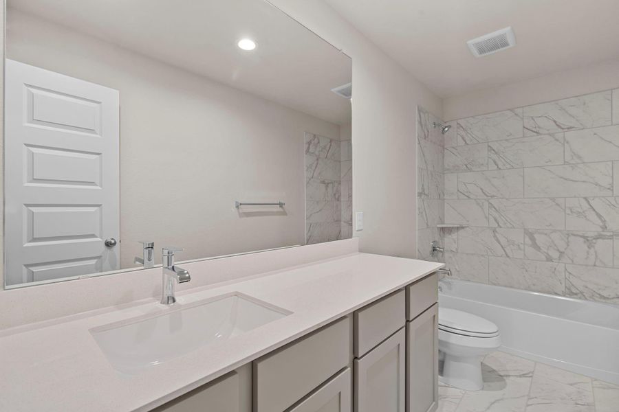 Furnished interior view inside a new home in Briarwood Crossing, Rosenberg (Image 7).