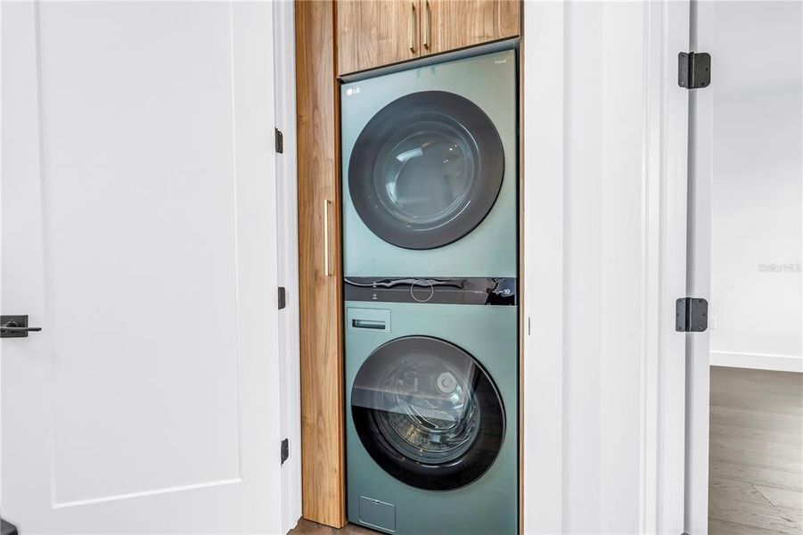 Image 58 of a home in East Oak Townhomes.