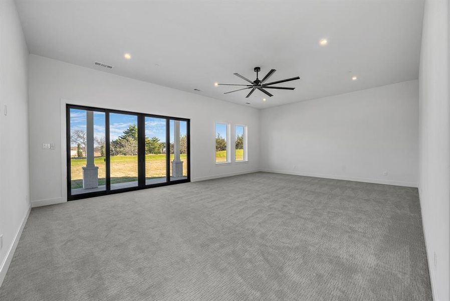 Spacious, unfurnished interior of a new home in , Fairview (Image 34).