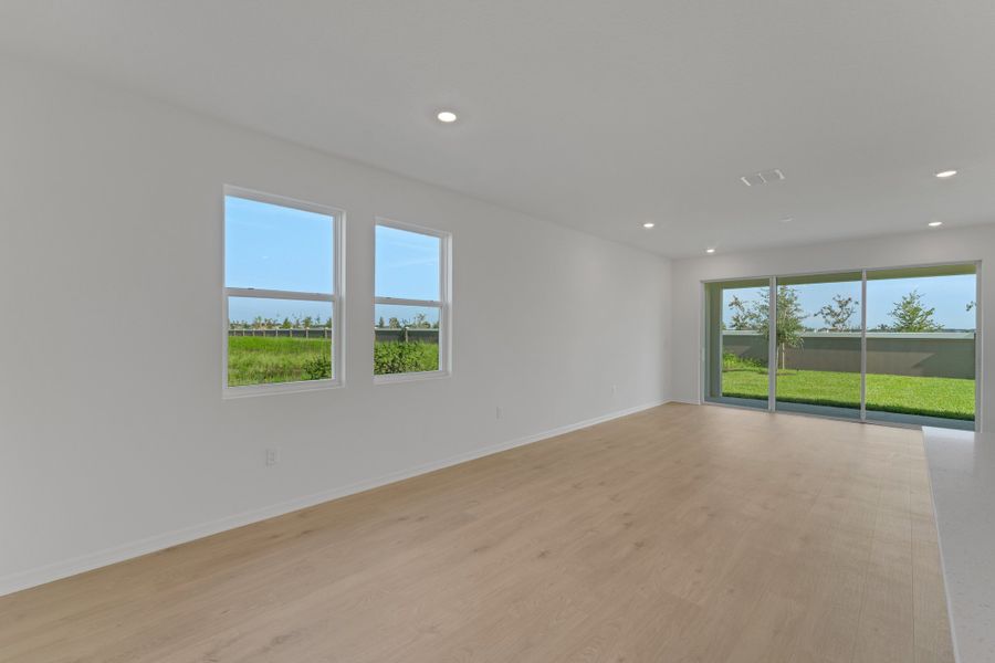 4br New Home in Parrish, FL.  - Slide 4
