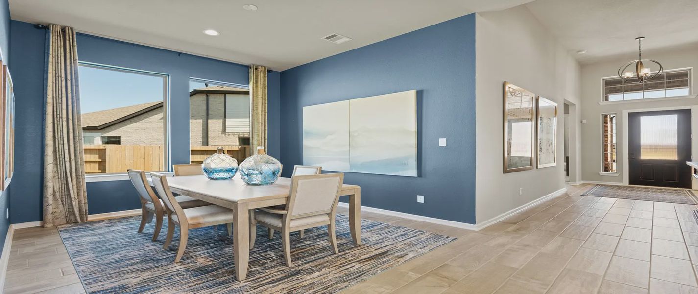 Representative furnished interior of a home built from the Hillcrest by Chesmar Homes in Wood Leaf Reserve, Tomball (Image 7). Representative furnished interior of a home built from the Hillcrest by Chesmar Homes in Wood Leaf Reserve, Tomball (Image 7).