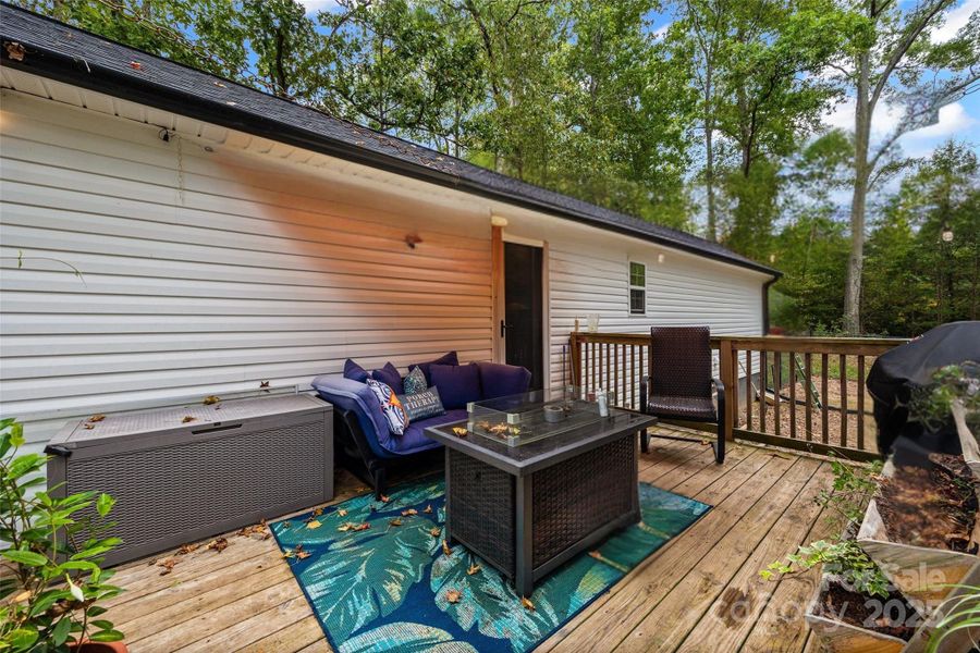 Exterior details and patio area of a home in , Clover (Image 20).