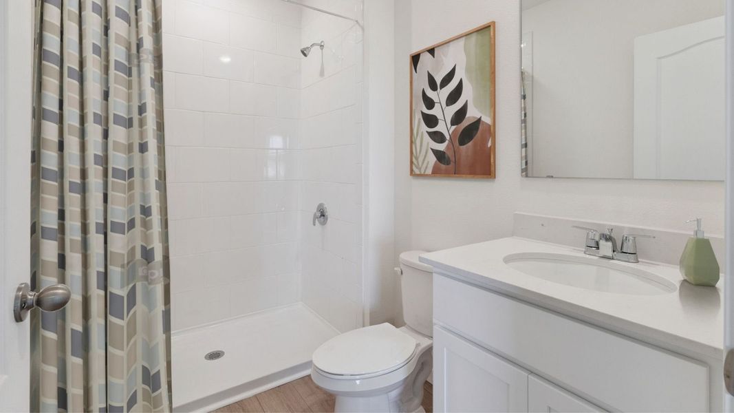 Representative furnished interior of a home built from the Robie by D.R. Horton in Kindred, Kissimmee (Image 16).