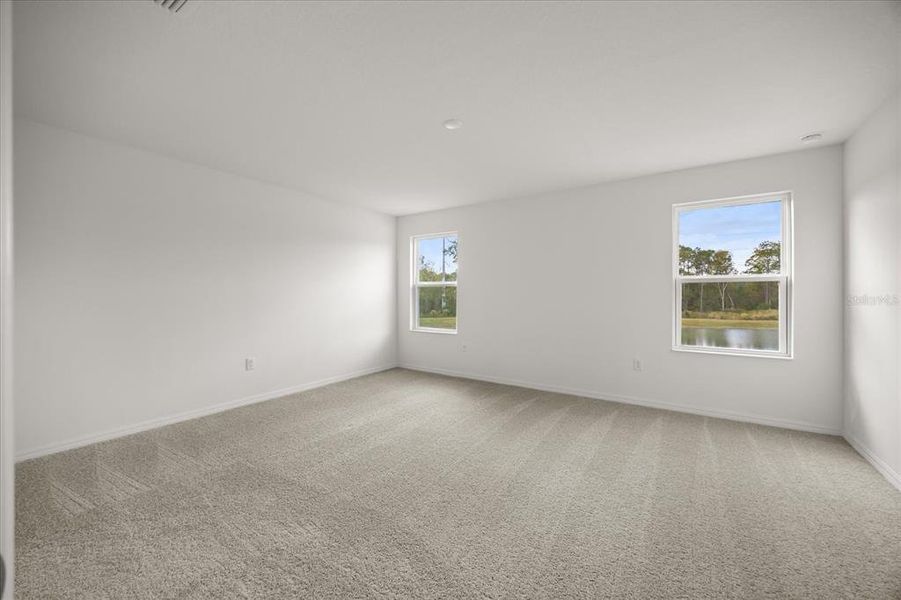 Spacious, unfurnished interior of a new home in Hickory Ranch, Auburndale (Image 11).