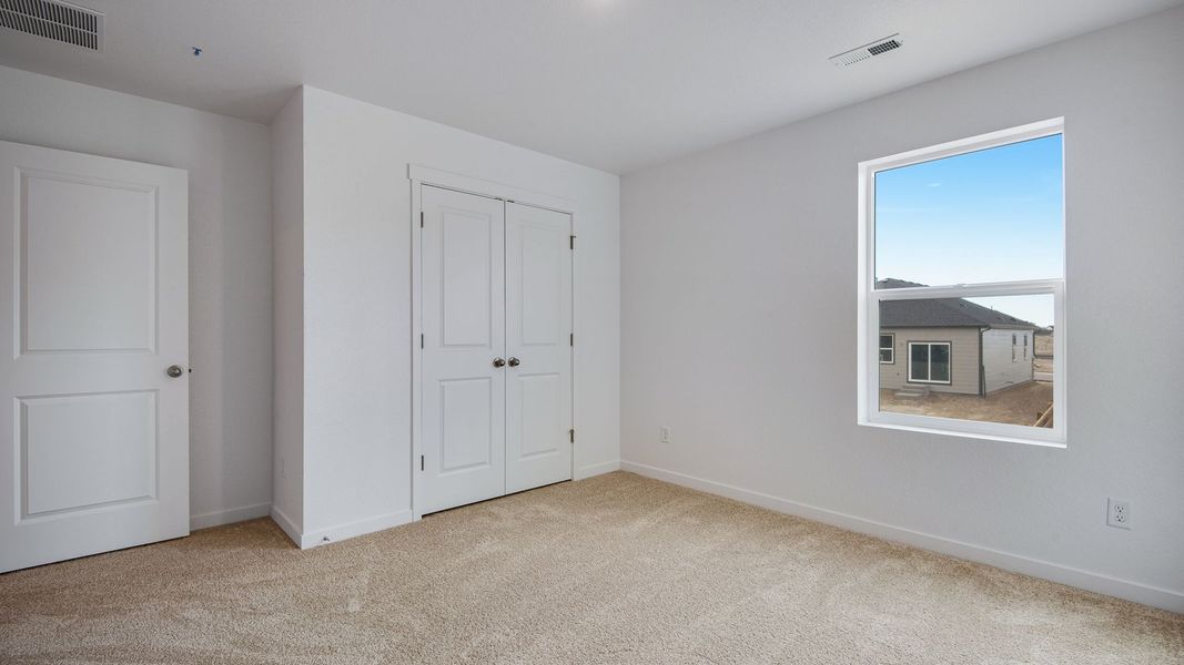 Spacious, unfurnished interior of a new home in Vista Meadows, Fort Lupton (Image 17). Spacious, unfurnished interior of a new home in Vista Meadows, Fort Lupton (Image 17).