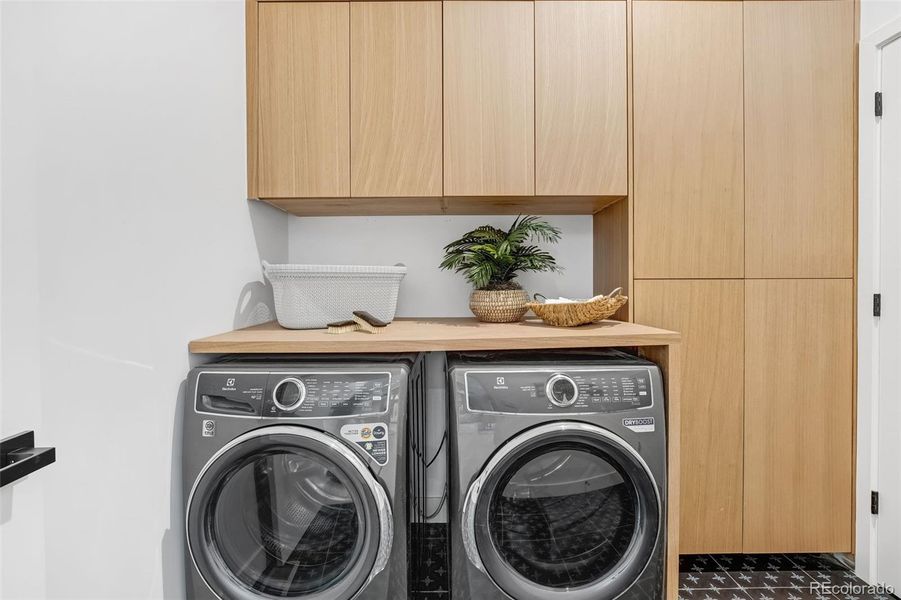 Close-up of interior finishes inside a home in , Superior (Image 19).