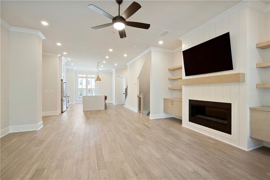 Spacious, unfurnished interior of a new home in , Alpharetta (Image 24).