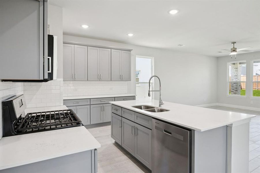 Furnished interior view inside a new home in Santorini, Seagoville (Image 9).