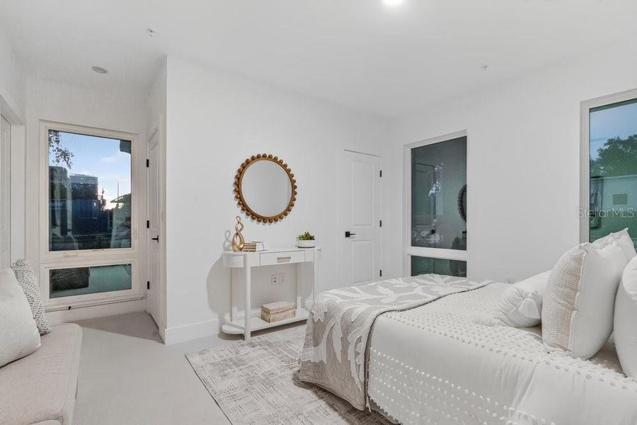 Furnished interior view inside a new home in , Orlando (Image 40).