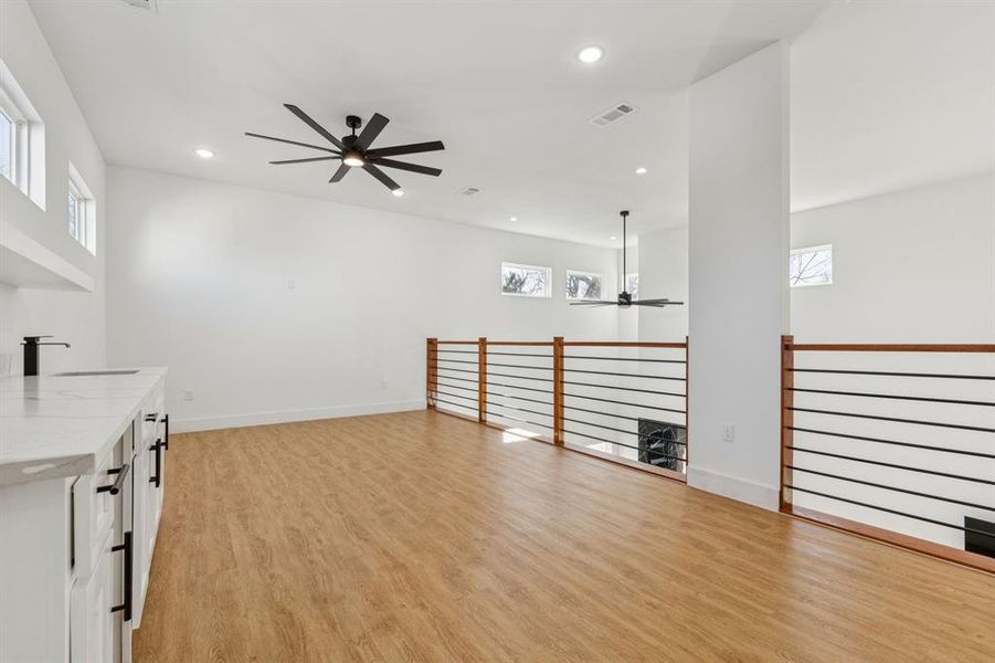 Spacious, unfurnished interior of a new home in , Dallas (Image 27).