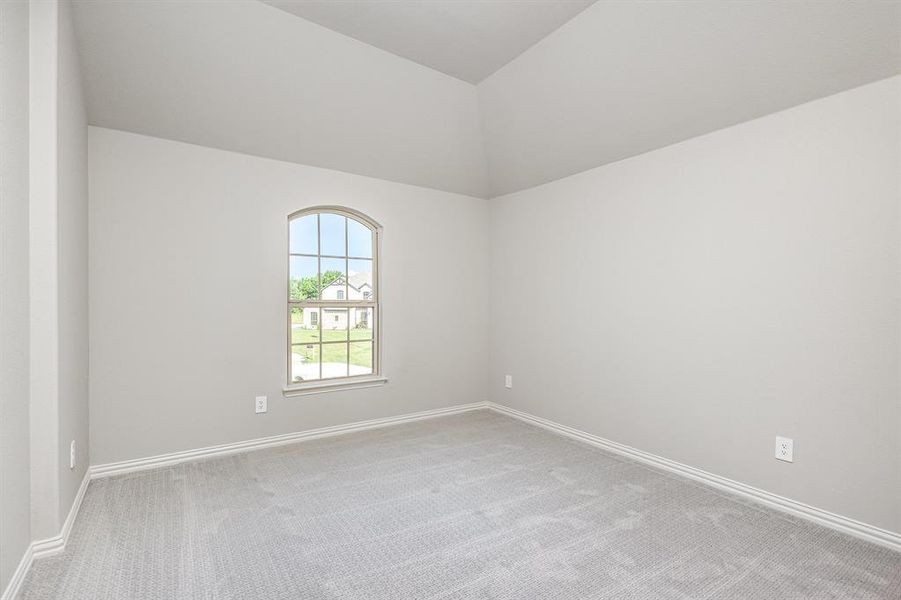 Spacious, unfurnished interior of a new home in , Waxahachie (Image 22).