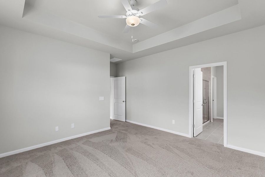 Spacious, unfurnished interior of a new home in Fairway Woods at Wyboo, Manning (Image 20).