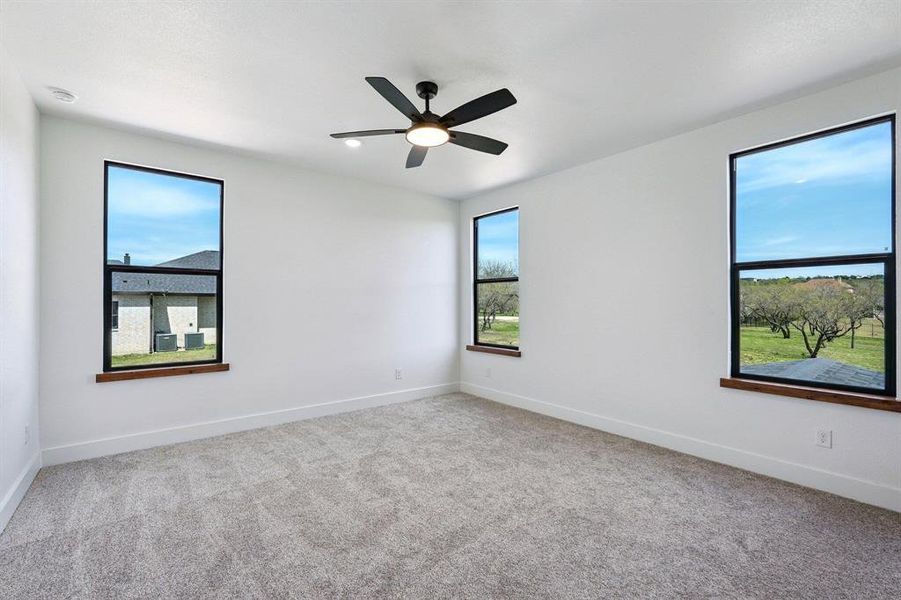 Spacious, unfurnished interior of a new home in , Cedar Hill (Image 16).