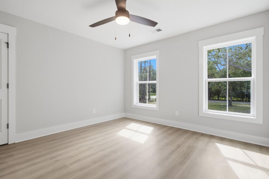 Spacious, unfurnished interior of a new home in , Meggett (Image 25).