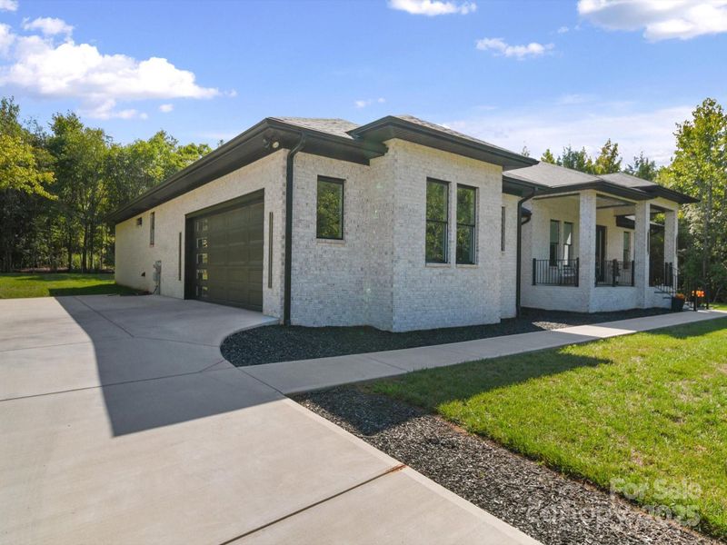 Large garage Large garage