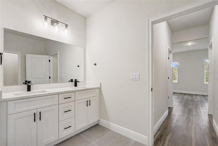 Furnished interior view inside a new home in , Ocala (Image 8).