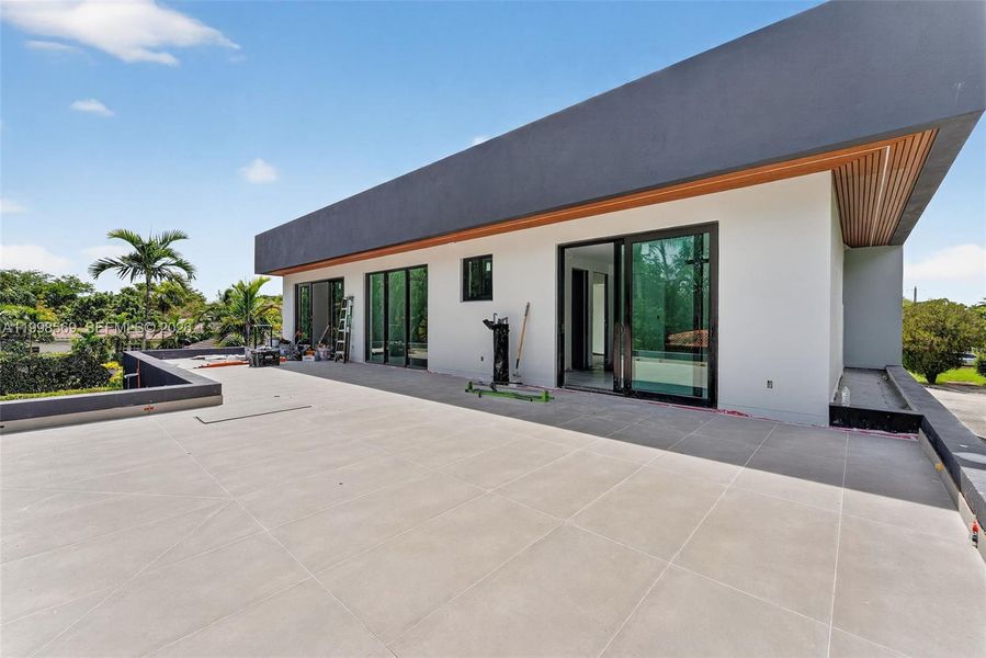 Exterior details and patio area of a home in , Miami Shores (Image 2).