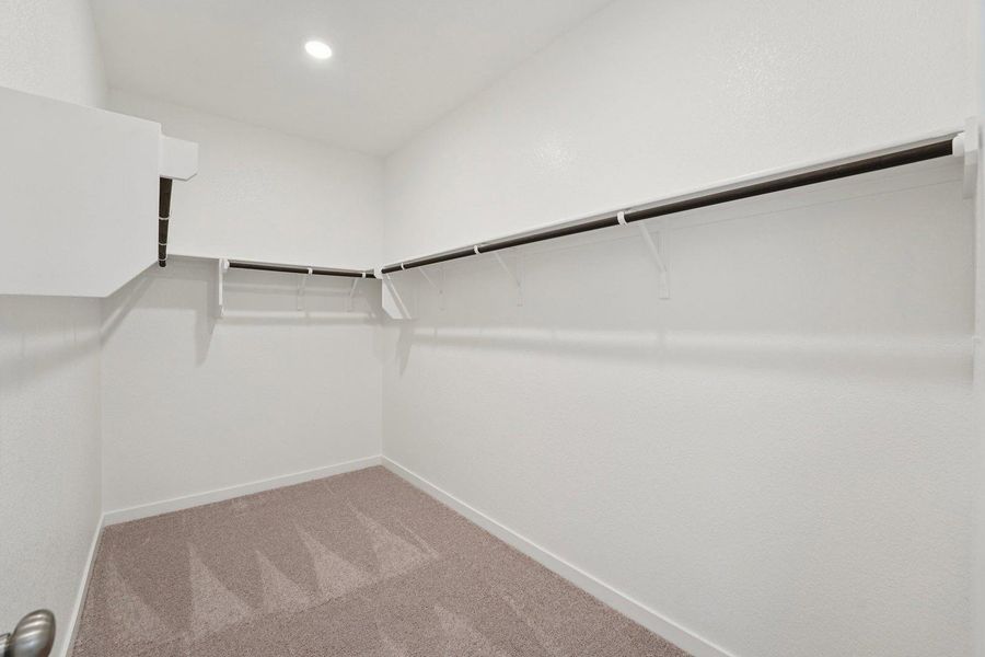 Spacious, unfurnished interior of a new home in Cloverleaf, Austin (Image 9). Spacious, unfurnished interior of a new home in Cloverleaf, Austin (Image 9).