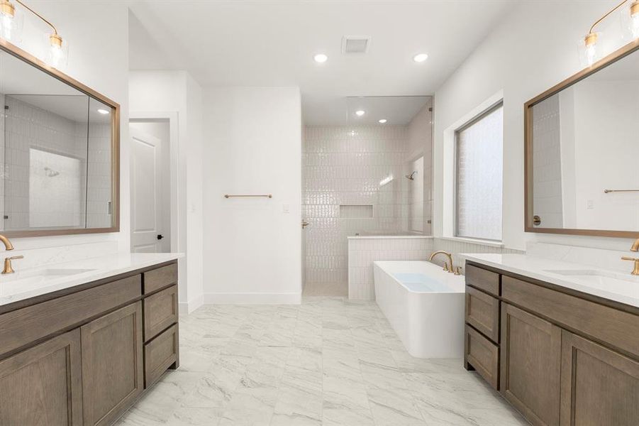 39. 2681 Pelican - Bath