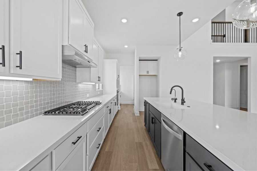Stunning finishes in Light & Bright Kitchen