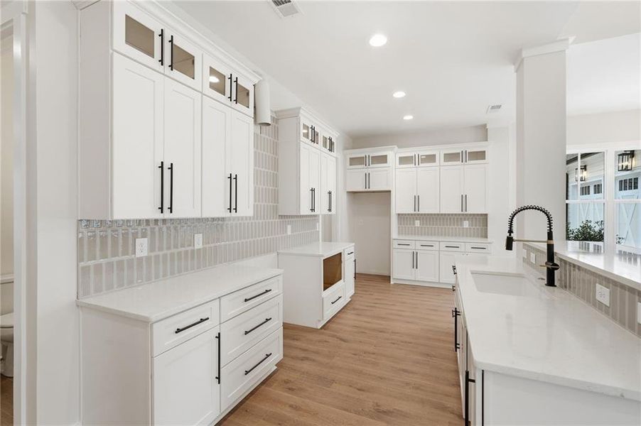Furnished interior view inside a new home in , Dawsonville (Image 31).