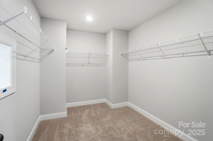 Spacious, unfurnished interior of a new home in The Enclave at Laurelbrook, Sherrills Ford (Image 18).