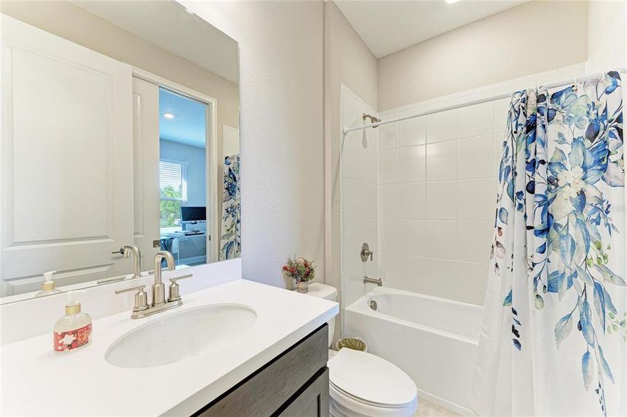 Furnished interior view inside a new home in , Bradenton (Image 5).