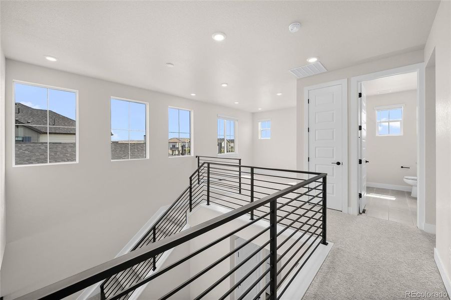 Spacious, unfurnished interior of a new home in Harmony at Sterling Ranch, Littleton (Image 31).