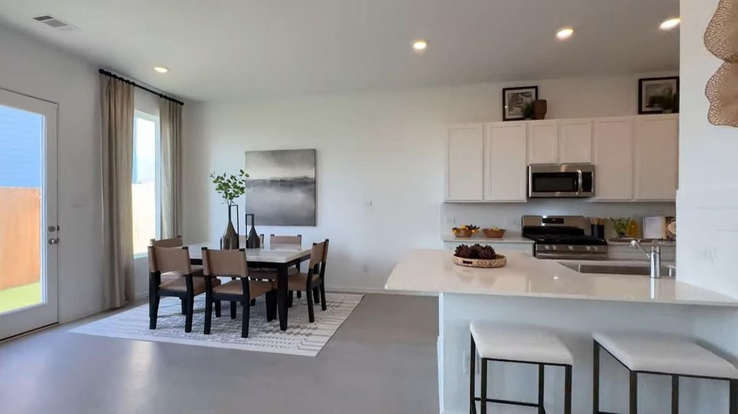 **Photos are a representation of the floor plan. This is not the actual homesite.** **Photos are a representation of the floor plan. This is not the actual homesite.**