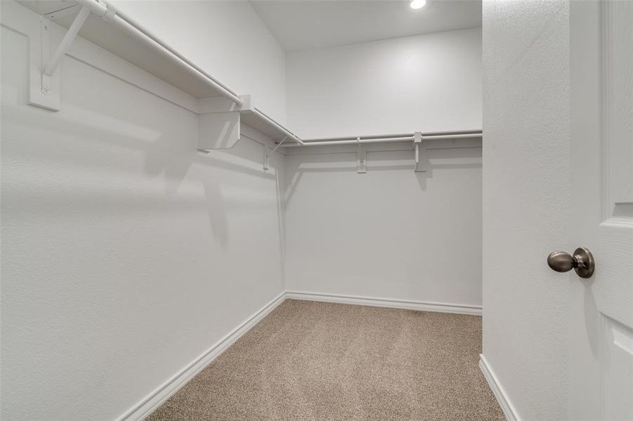 Spacious, unfurnished interior of a new home in Heartland Signature, Crandall (Image 16).