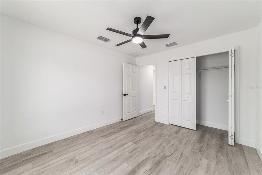 Spacious, unfurnished interior of a new home in , Ocala (Image 44).