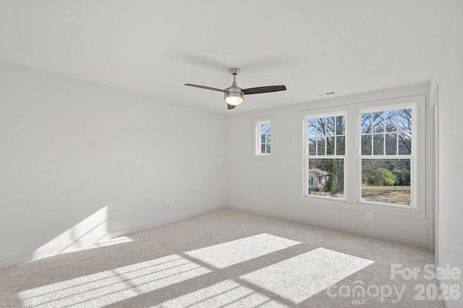 Spacious, unfurnished interior of a new home in , Charlotte (Image 20).