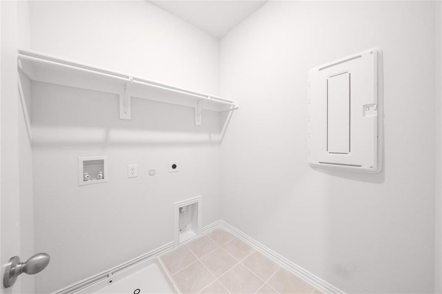 Image 29 of a home in Churchill: Fields 40'. Image 29 of a home in Churchill: Fields 40'.