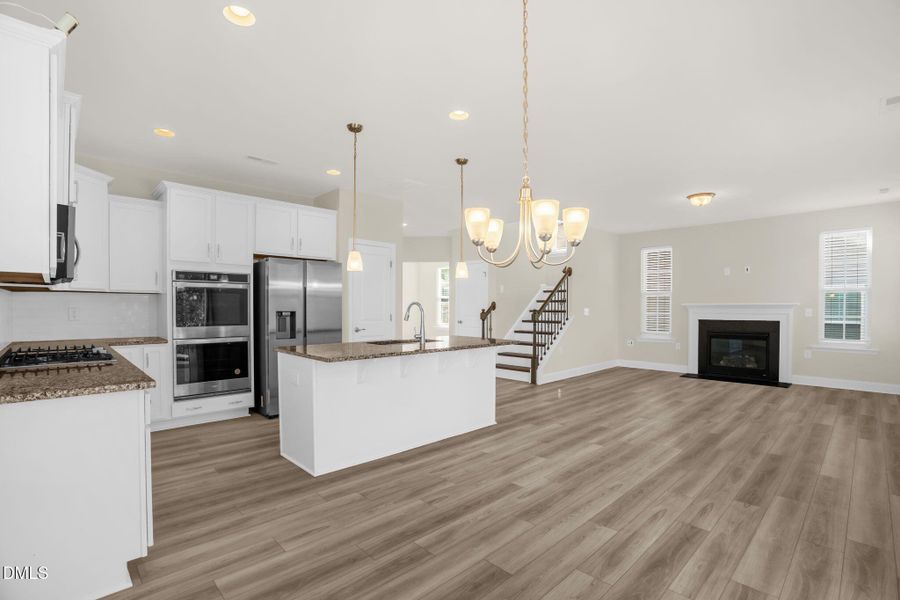 11-web-or-mls-2028 Seaford Dr-11