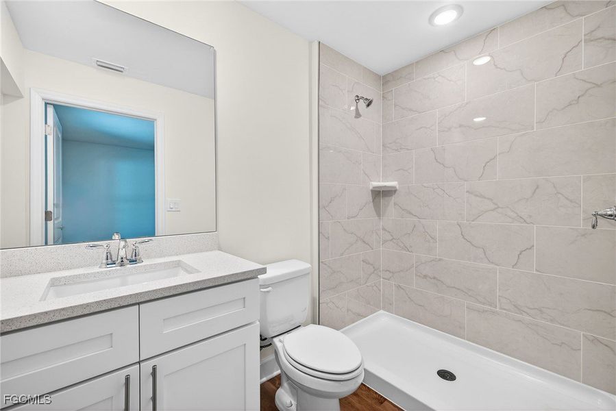 Furnished interior view inside a new home in Cape Coral, Cape Coral (Image 11).