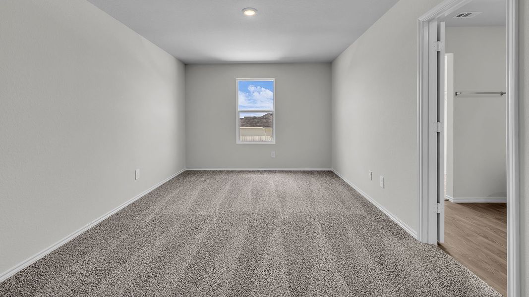 Representative unfurnished interior of a home built from the The Franklin by D.R. Horton in Spring Valley, New Braunfels (Image 24).