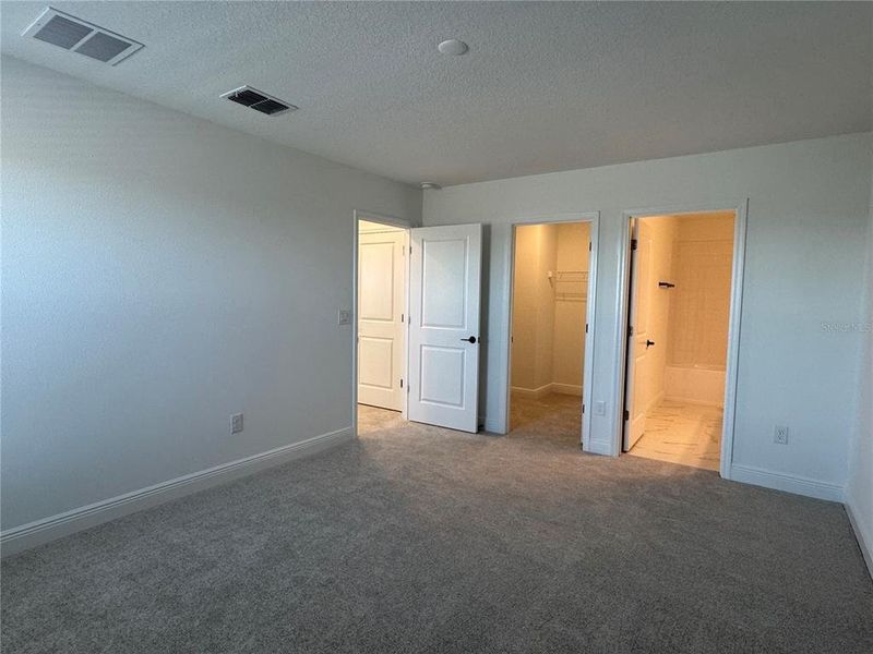 Spacious, unfurnished interior of a new home in SeaFlower, Bradenton (Image 21).