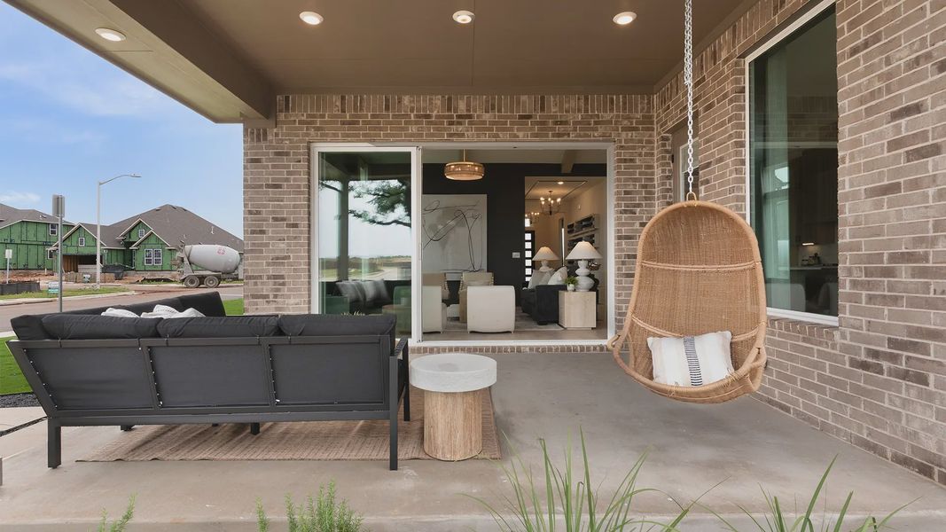 Representative exterior details of a home built from the Malani by Chesmar Homes in Berry Creek Highlands, Georgetown (Image 21).